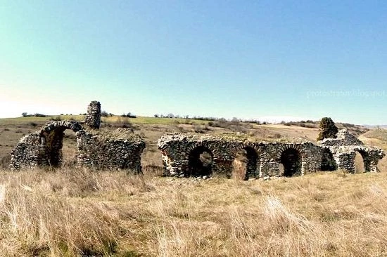 Κάστρο Ζίχνας -Το κάστρο που πολιορκούσαν οι Τούρκοι «σαράντα μέρες και σαράντα νύχτες»